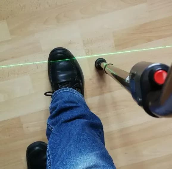 laser-cane-2 (cropped).webp
